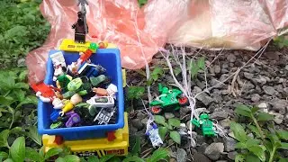 Mencari mainan dan menemukan harta karun legoninjago legorobomen legopolisi legotril legomonster