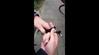 how to tie headphones to not tangle