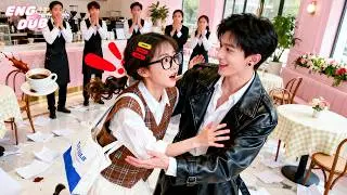 Girl Dressed Ugly On Blind Date On Behalf Of Best Friend, Unexpectedly CEO Proposed To Her At Once?!
