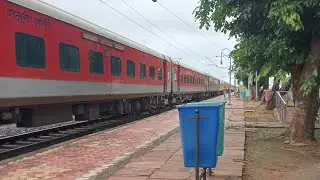 11126 Ratlam Gwalior intercity express arrival PF 1 Dewas railway station announcement #youtube 🥰🚂🚃🚃