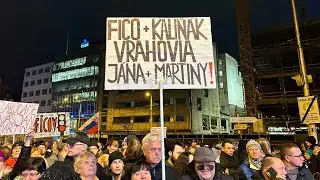 LIVE🔴 V Bratislave pokračujú protesty proti Ficovej vláde
