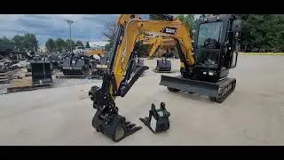 #sany  35U Mini Excavator with #fleco pin #grabbers  , 1st time learning to change buckets.
