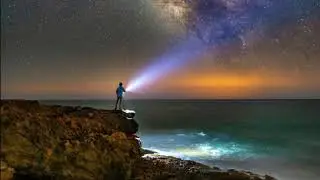 Alan walker style moon flash new song 2020