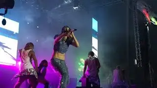 Belinda - Catarsis Tour (Set Electronico)
