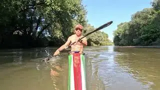 Kajakos izomzat (Szerelem démona)
