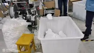 Disposable face mask machine