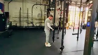 Single Arm Cable Tricep Pushdown