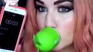 How to get the double-lobed lip look