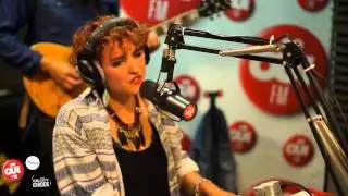Elisa Jo - Defeated - Session Acoustique O&Uuml;I FM