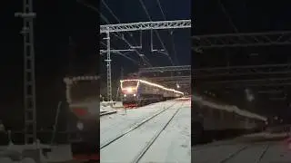ЧС6-028 с ПДМом по Павловску #2026 #train #railway #trainspotting #rail #travel