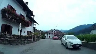 Durch schmale D&ouml;rfer und Gasen in Friaul.2024