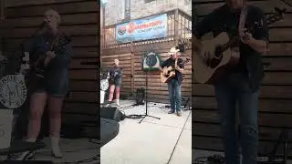 Makenzie Phipps , 18 Wheeler, Original Audio , Live at Longways Brewing Company , ❤️❤️❤️