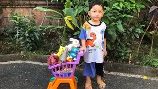 MENEMUKAN BANYAK BINATANG BUAS DINOSAURUS GAJAH KERBAU KELINCI MACAN SINGA KIJANG KUCING RUSA