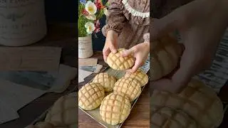 Melon pan / Japon ekmeği dışı &ccedil;ıtır i&ccedil;i yumuşacık👌😋