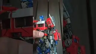 Custom Optimus Prime                           K.O. ss102 op - 01