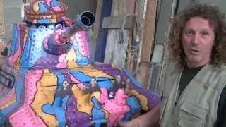 Carnevale di Viareggio 2014 - Un carro...armato di allegria (videospiegazione con modellino)