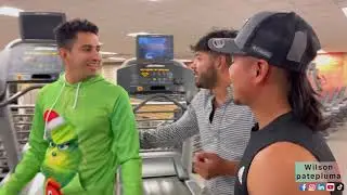 Se lo llevaron al Gym por primera vez y por Ver mujeres le pasó esto 🙈😂