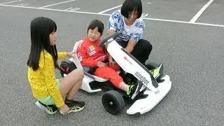 寶貝日記(河濱公園玩卡丁車)MVI 7277