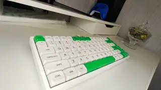 Royal Kludge rk84 Budget Keyboard with great acoustic ! THOCK