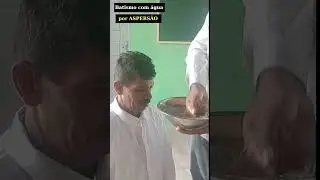 Batismo com &aacute;gua por Aspers&atilde;o. Novo membro no corpo do SENHOR Jesus Cristo. #batismo #aspers&atilde;o