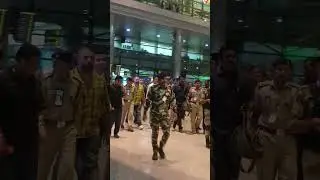 Akshay Kumar makes a styles entry at the #rgiahyd #short #akshaykumar  #superstar #bollywood #jalsa
