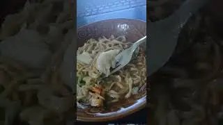 Petit dejeuner/Sarapan...