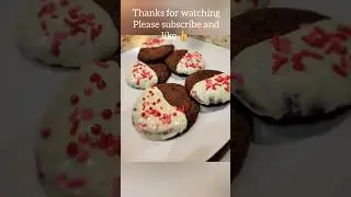 Red velvet cookies dip in white chocolate!!! #valentinesday