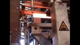 Feeding systems / Beschicken und Entladen / Загрузка и разгрузка