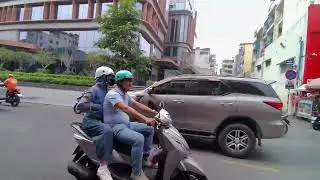 旧市街の昼下がり