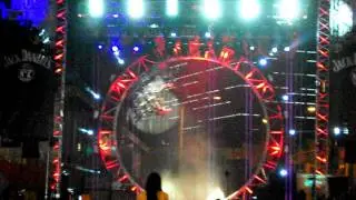 Tommy Lee plays drums upside down with Deadmau5 @ the 2011 Sunset Strip Music Festival