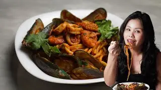 Classic Marinara Seafood Spaghetti (Spaghetti alla Pescatora)
