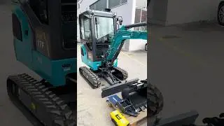 Mini excavator. Construction machinery. #miniexcavator #machinery #build