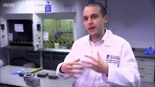 Self-healing containing capsules