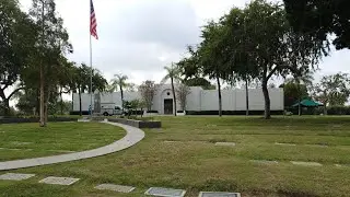 Walter Knott and Cordelia Knott Memorial
