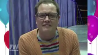 Alan Carr Sends 2500th Episode Wishes | Loose Women