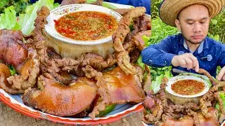 ไส้ใหญ่ หน้ากากหมู ย่างแซ่บหลาย