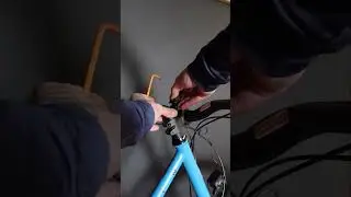 Крепление крышки штока Quad Lock
