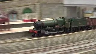 The B.M.Rly.S on N Gauge Layout - The GWR Hall Class 4-6-0 No.5999 'Wollaton Hall' with Goods Train.