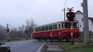 železniční přejezd VÚD Kamenický Šenov | Mikulášské jízdy (04.12.2022)