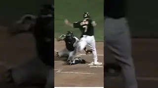 Derek Jeter flip to nab Giambi at home plate 2001 ALDS #shorts #mlb #newyorkyankees #derekjeter