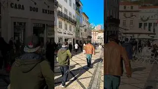 Dansend door de straten van Coimbra