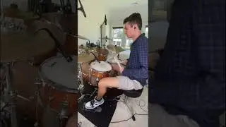 ONE OF THE GREATEST DRUM INTROS OF ALL TIME! #qotsa #davegrohl #rock #drumcover