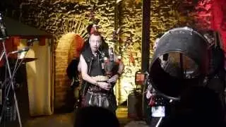 Jingle Bells with Celtica Pipes Rock and a burning bagpipe , Burg Altena November 2013