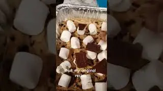 VLOGMAS DAY 19| SMORES  COOKIE BARS|SMORES