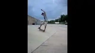 Casper on bank