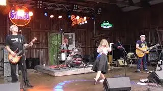 2576 - Lena & The Lovekills