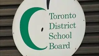 ✅  The Toronto District School Board (TDSB) has pushed back its restart date for in-person and virtu