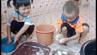 mommy little girl is clever student.mommy love you.