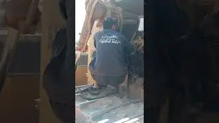 #komatsu #bulldozer #fuel #filters #heavyequipment #automobile #viralvideo #jcbvideo #backhoe #motor