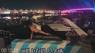 After Watching the drone show I do one hand plank challenge 💪 at Tamsui Bridge Lovers